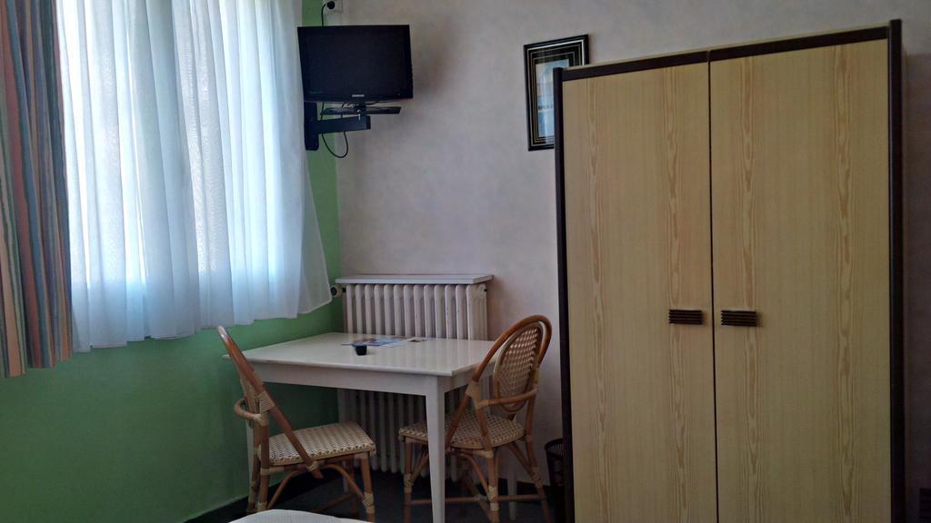 Hotel De Touraine 생나제르 객실 사진